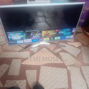 Samsung 32 Inches Smart TV