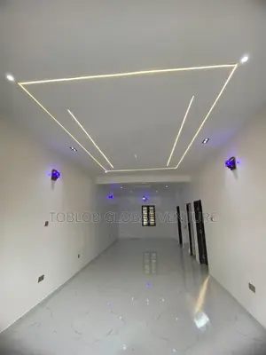 4bdrm Duplex in Akobo for sale