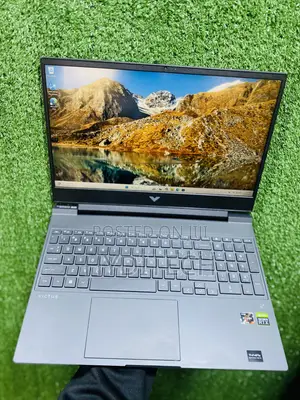 Laptop HP Victus 15 16GB AMD Ryzen 7 SSD 512GB