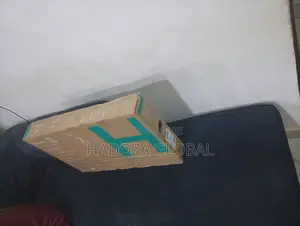 Hisense 32" Smart TV Ideal for Studio Apartments Dorms