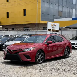 Toyota Camry 2019 Red