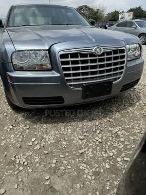 Chrysler 300 2008 Gray