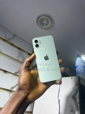 Apple iPhone 12 64 GB Green