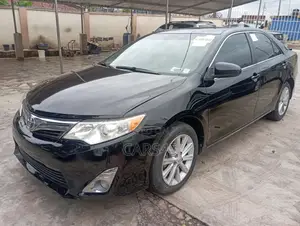 Toyota Camry XLE V6 4dr Sedan (3.5L 6cyl 6A) 2012 Black