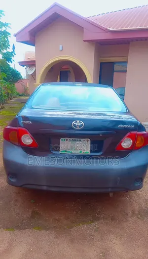 Toyota Corolla 2010 Black