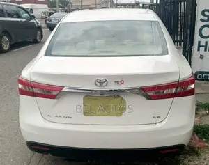 Toyota Avalon 2013 White
