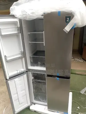 Efficient Cooling RQ-54WC Refrigerator