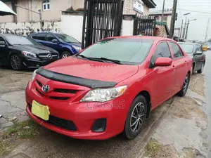 Toyota Corolla 2013 Red