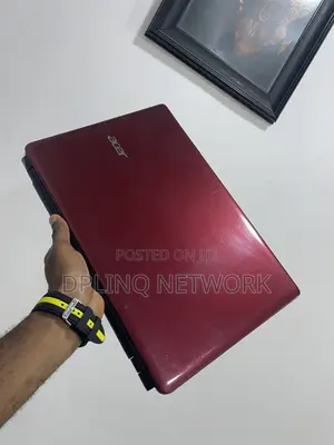 Laptop Acer Aspire E1-572 8GB Intel Core i3 HDD 320GB
