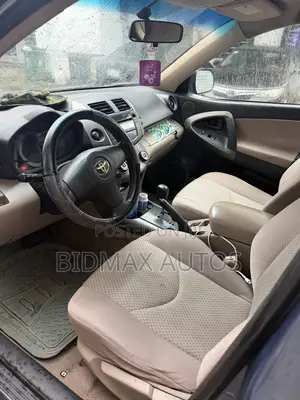Toyota RAV4 2.0 VVT-i 2008 Blue