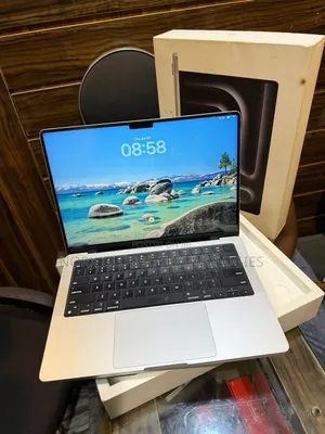 Laptop Apple MacBook Pro 2023 M3 8GB Apple M3 SSD 512GB