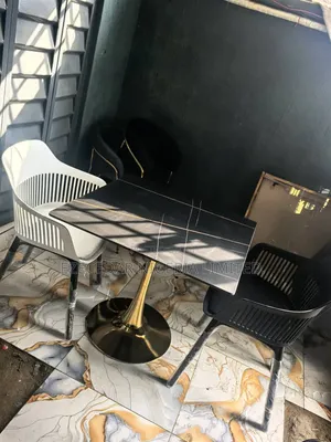 Dinning Set With 4 Chairs