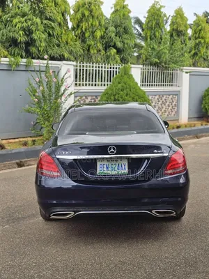 Mercedes-Benz C300 2016