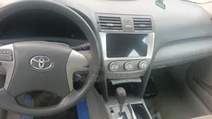 Toyota Camry LE 4dr Sedan (2.4L 4cyl 5A) 2009 Gold