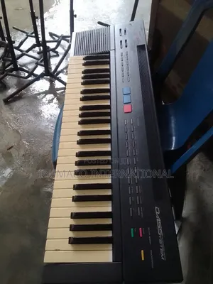 Yamaha PSR-7 Keyboard – Clean Excellent Sound