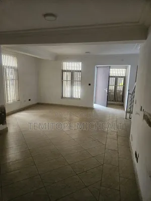 4bdrm Townhouse / Terrace in Life Camp Jabi for rent