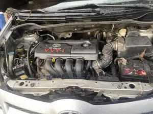 Toyota Corolla Verso 1.8 VVT-i Luna Automatic 2004 Silver