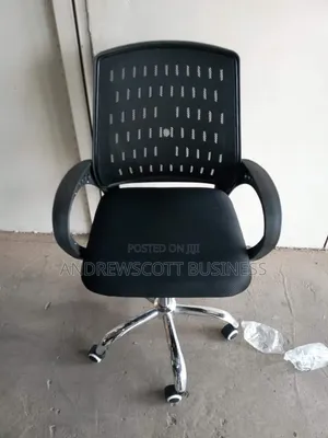 Spotted Back Victory Swivel Office Chair