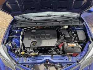 Toyota Corolla SE Special Edition 4dr Sedan (1.8L 4cyl CVT) 2017 Blue