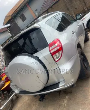 Toyota RAV4 2014 Silver