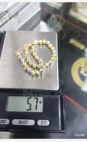 18 Karat Gold Jewelry