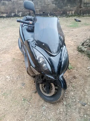 Yamaha Majesty 2023 Black