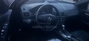 Mercedes-Benz C300 Luxury 4Matic Sedan AWD (3.0L 6cyl 7A) 2010 Black