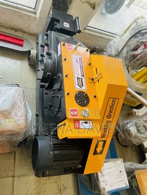 Steel Bar Cutting Machine Heavy-Duty Rebar Processing.