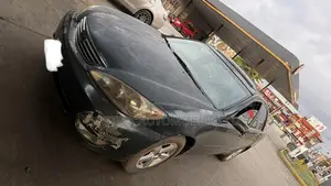 Toyota Camry XLE 4dr Sedan (2.4L 4cyl 5A) 2005 Green