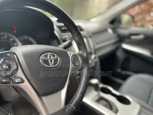 Toyota Camry SE 4dr Sedan (2.5L 4cyl 6A) 2014 Silver