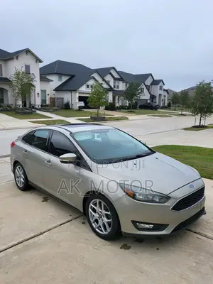 Ford Focus SE 4dr Sedan (2.0L 4cyl 5M) 2015 Gold