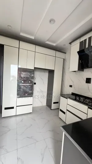 2bdrm Apartment in Igbo-efon for rent