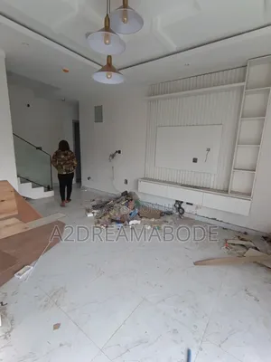 5bdrm Duplex in Gbagada, Millenuim/UPS for sale