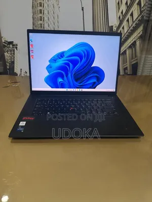 Laptop Lenovo ThinkPad P15s 16GB Intel Core i9 SSD 512GB