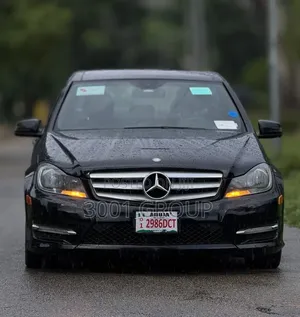 Mercedes-Benz C300 2014 Black