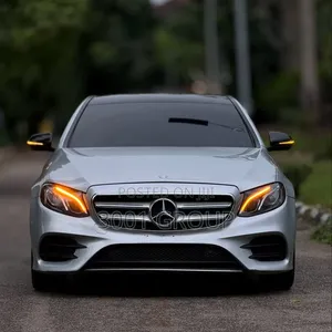 Mercedes-Benz E300 2017 Silver