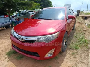 Toyota Camry LE 4dr Sedan (2.5L 4cyl 6A) 2013 Red