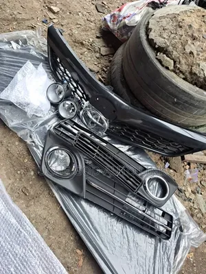 Complete Front Kit Camry 013 Se and Bonnet Mat