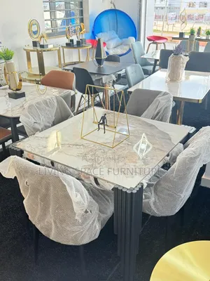 Contemporary Dining Set by 4seaters