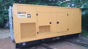 Cat C15 Diesel Generator C-15 Caterpillar 500KVA 400KW Soundproof