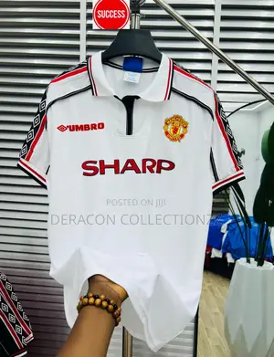Man United Sharp Retro/Vintage Jersey