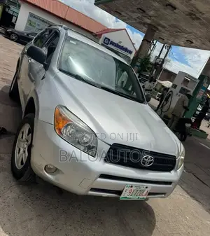 Toyota RAV4 2.4 2008 Silver