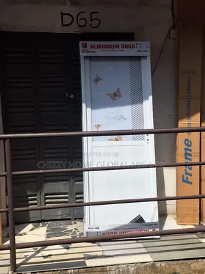Tamparid Half Glass Door for T