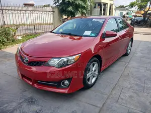 Toyota Camry SE Sport 4dr Sedan (2.5L 4cyl 6A) 2014 Red