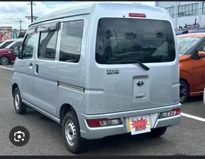 New Toyota HiAce 2016