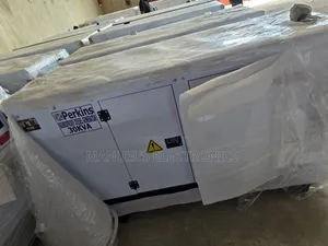 Sp30kva Perkins England Diesel Soundproof Generator 2years Wty