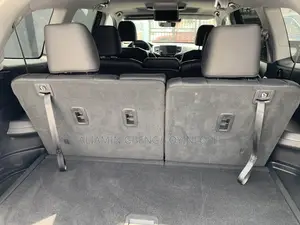Honda Pilot Touring 8 Passenger AWD 2020 Gray