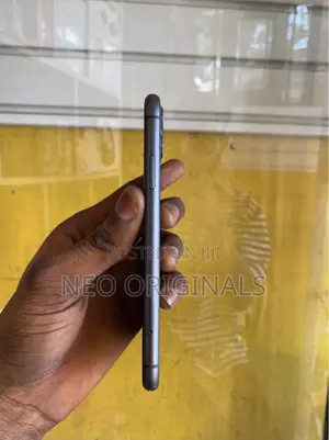 Apple iPhone 11 64 GB Black