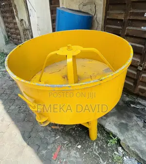 Concrete Pan Mixer Construction Equipment Used to Blend Cement, Sand