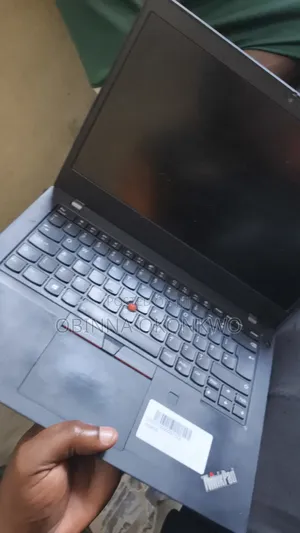 Laptop Lenovo ThinkPad L14 8GB Intel Core i7 SSD 256GB